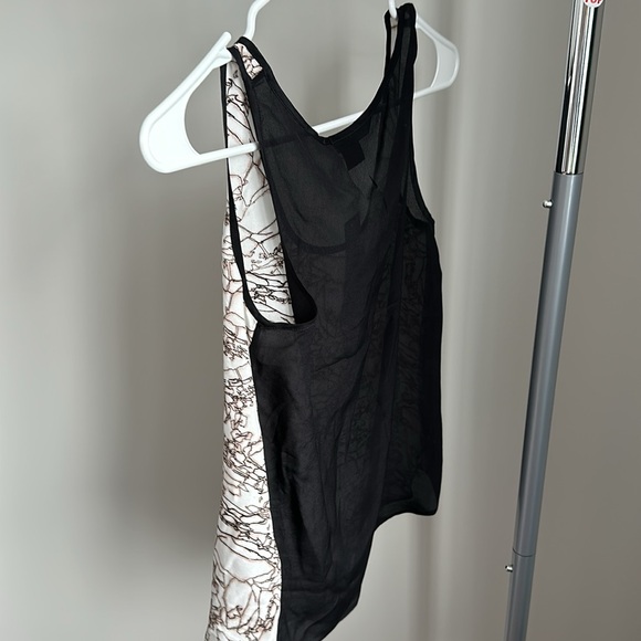 NWT tank top - Picture 2 of 4